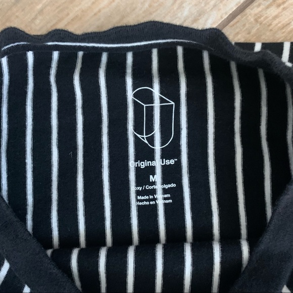 Original Use vertical stripe tee GUC - Picture 3 of 8